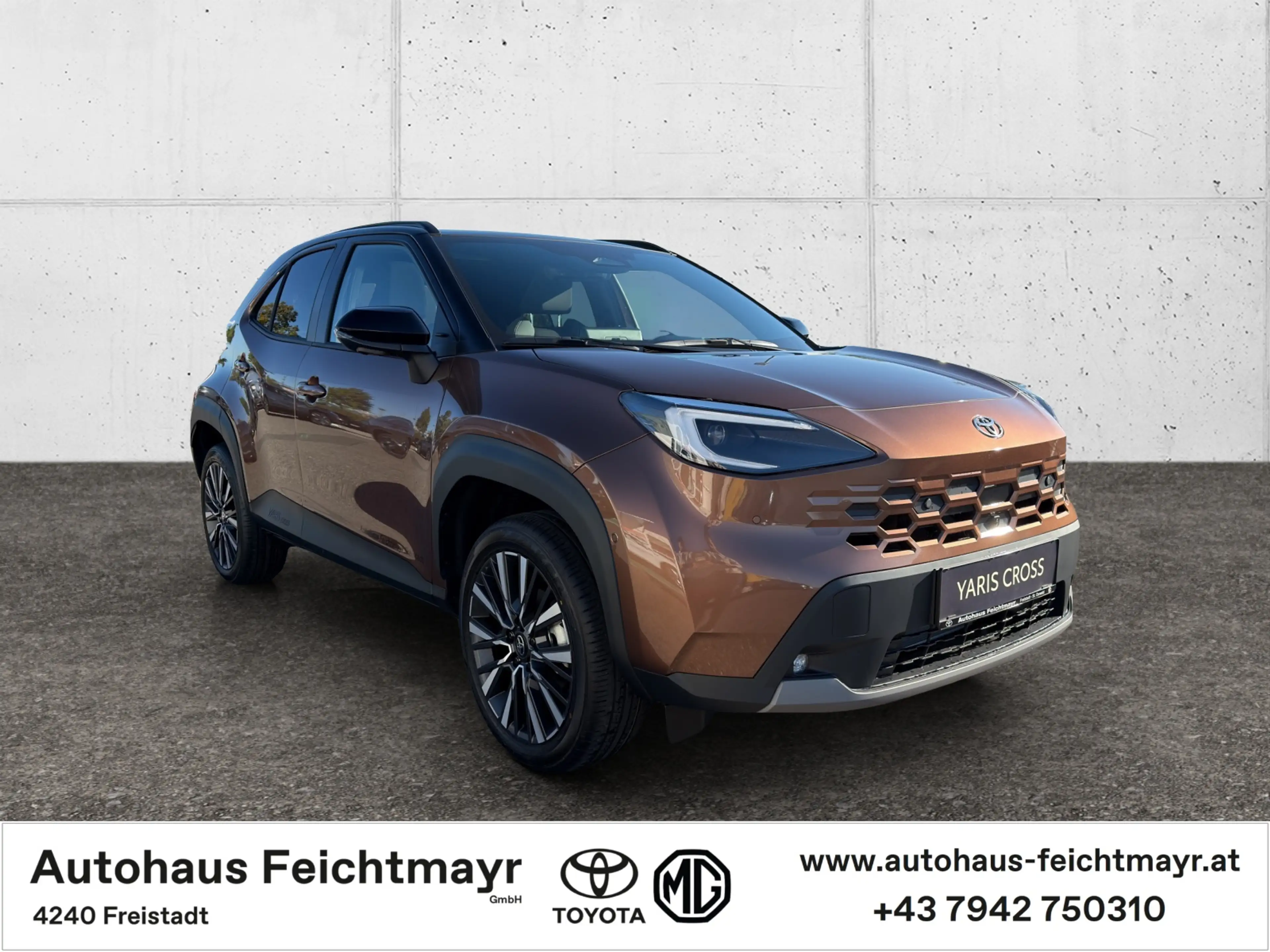 Toyota Yaris Cross HYBRID AWD Lounge Premium Paket Panoramadach 5t. — photo 3