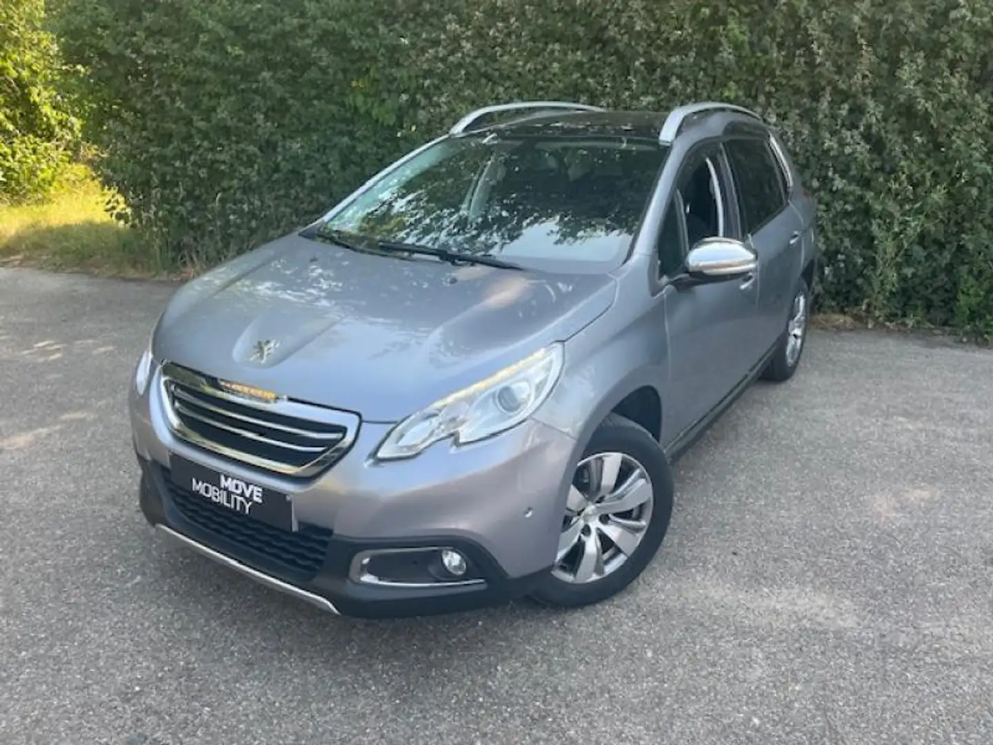 Peugeot 2008 Allure Grijs - 1