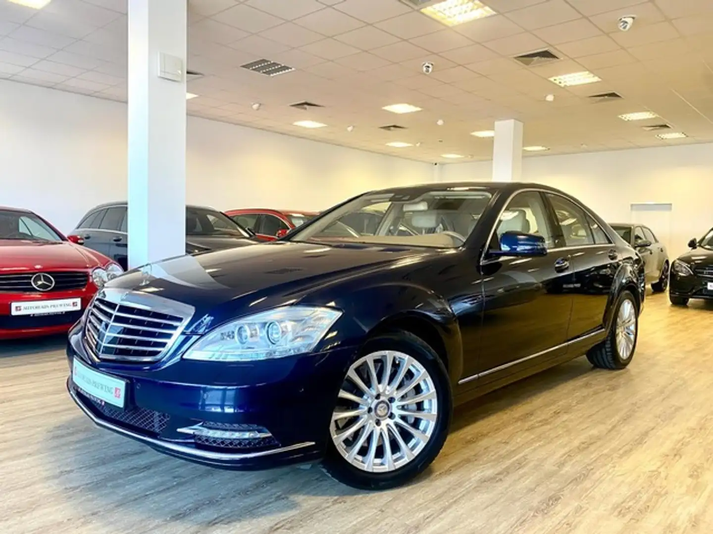Mercedes-Benz S 500 CGI BE 4M DISTR./ 2.BESITZ/ MTL.RATE 205,- - 1