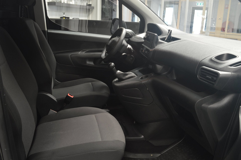 Peugeot Partner 1.5 BlueHDI Pro // 86.000 KM // trekhaak // IMPERI — photo 9