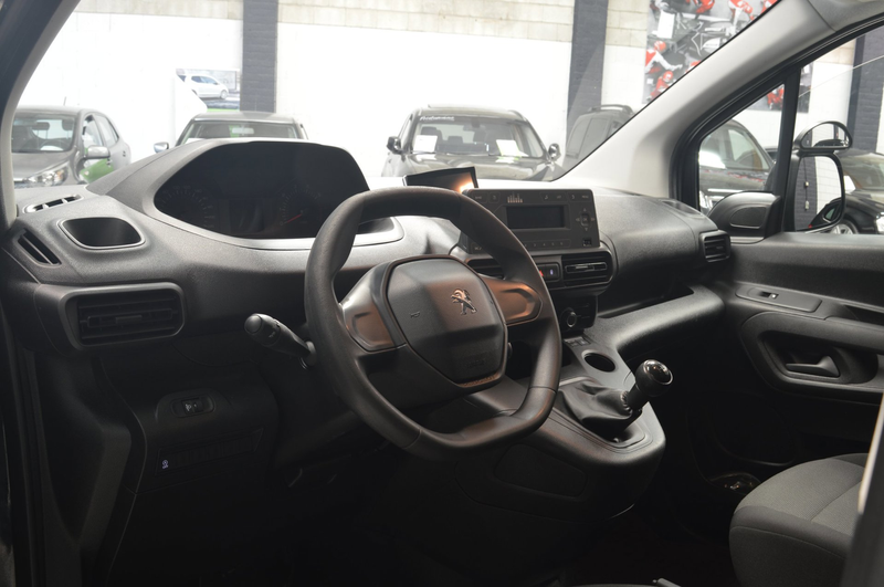 Peugeot Partner 1.5 BlueHDI Pro // 86.000 KM // trekhaak // IMPERI — photo 7
