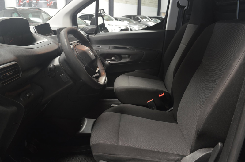Peugeot Partner 1.5 BlueHDI Pro // 86.000 KM // trekhaak // IMPERI — photo 6