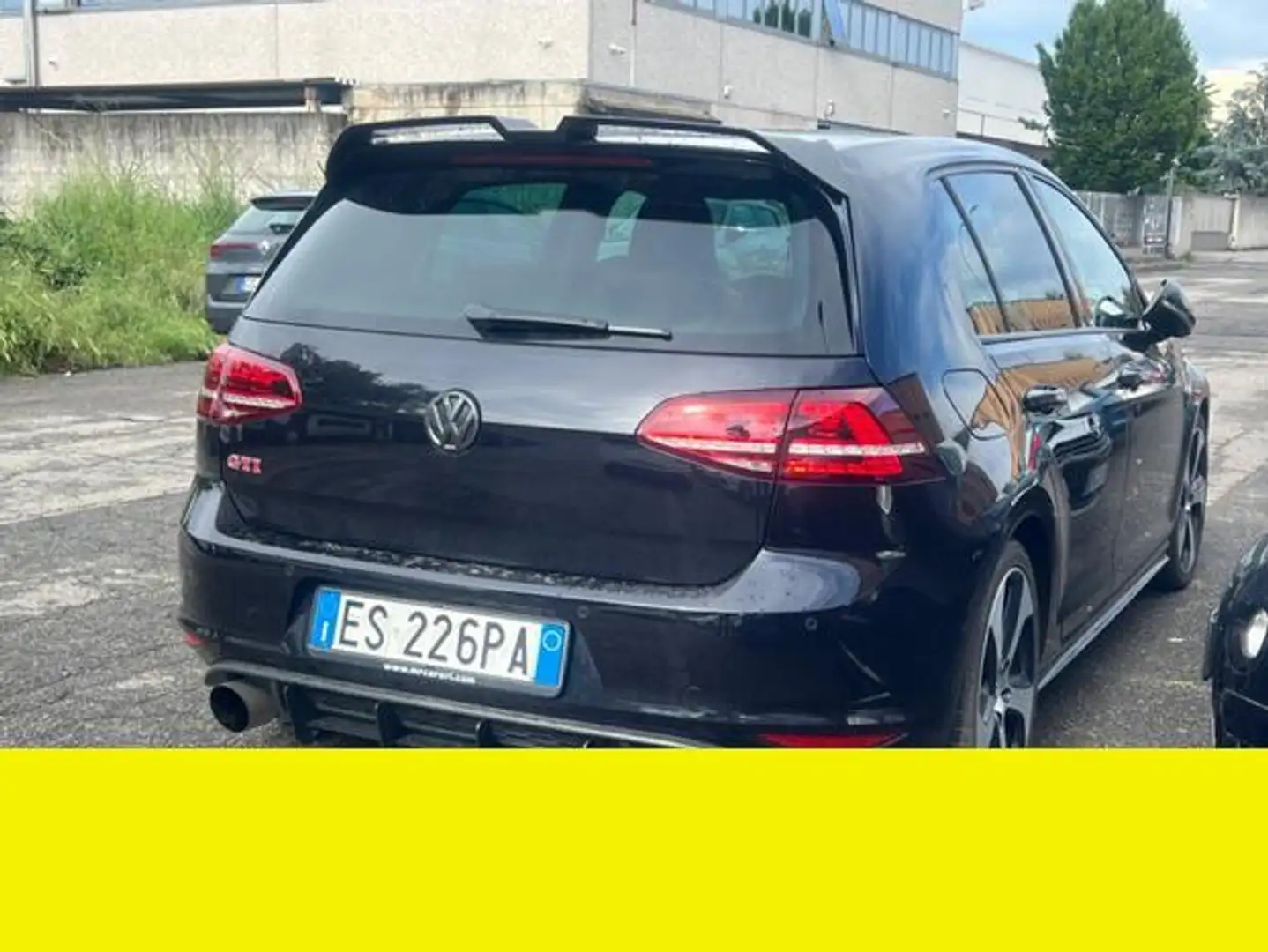 Volkswagen Golf GTI - 2