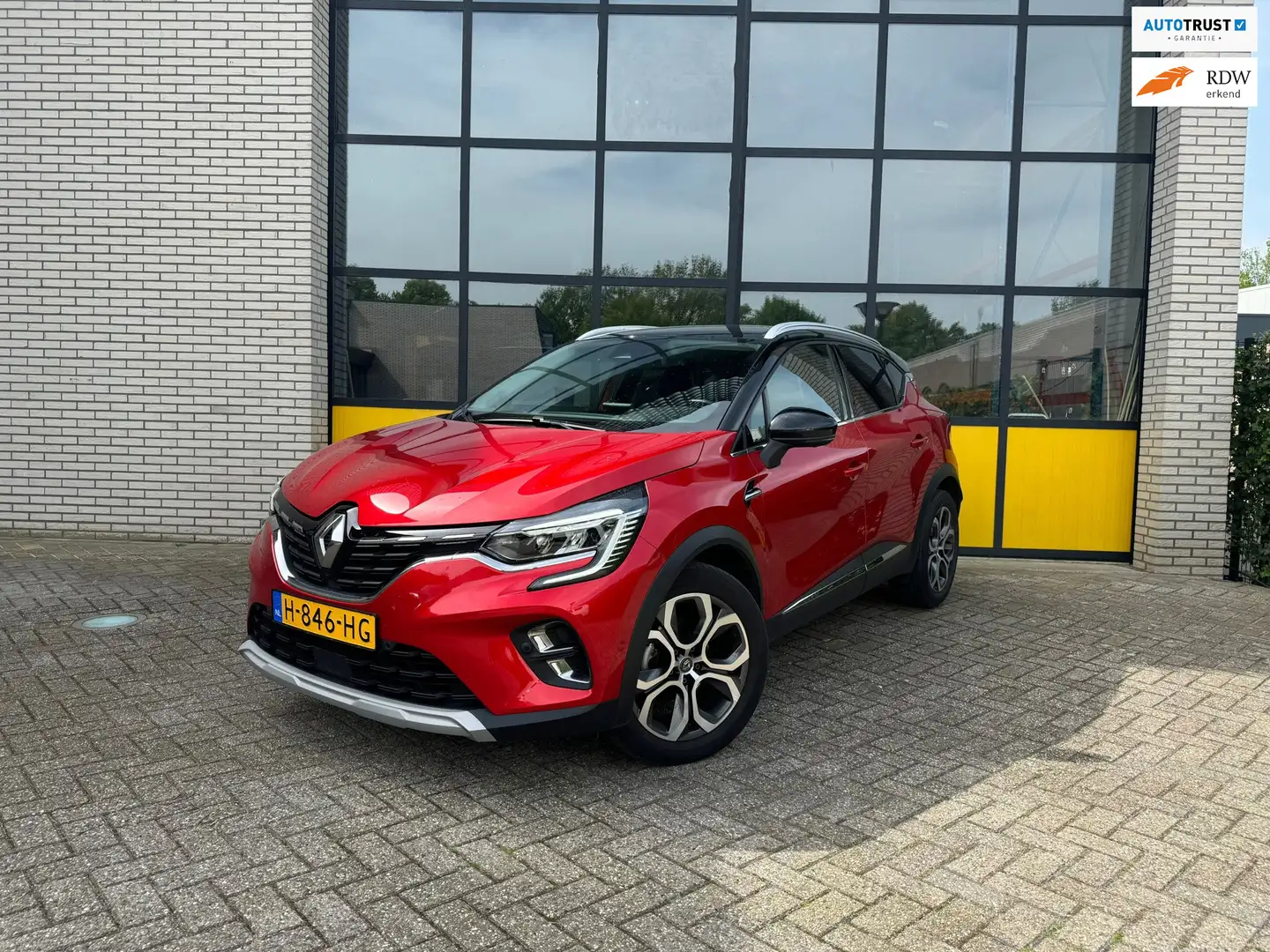 Renault Captur 100PK Edition One, Böse, Groot navi, Full led & tr Rot - 1