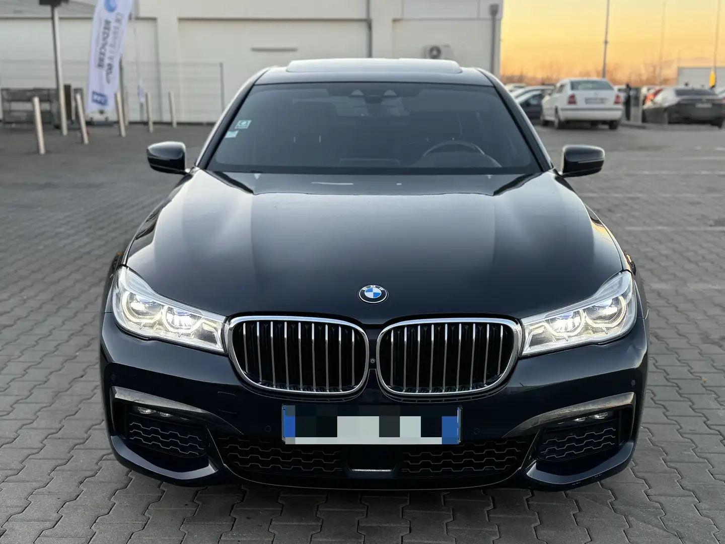 BMW 730 730d xDrive 265 ch M Sport A - 2
