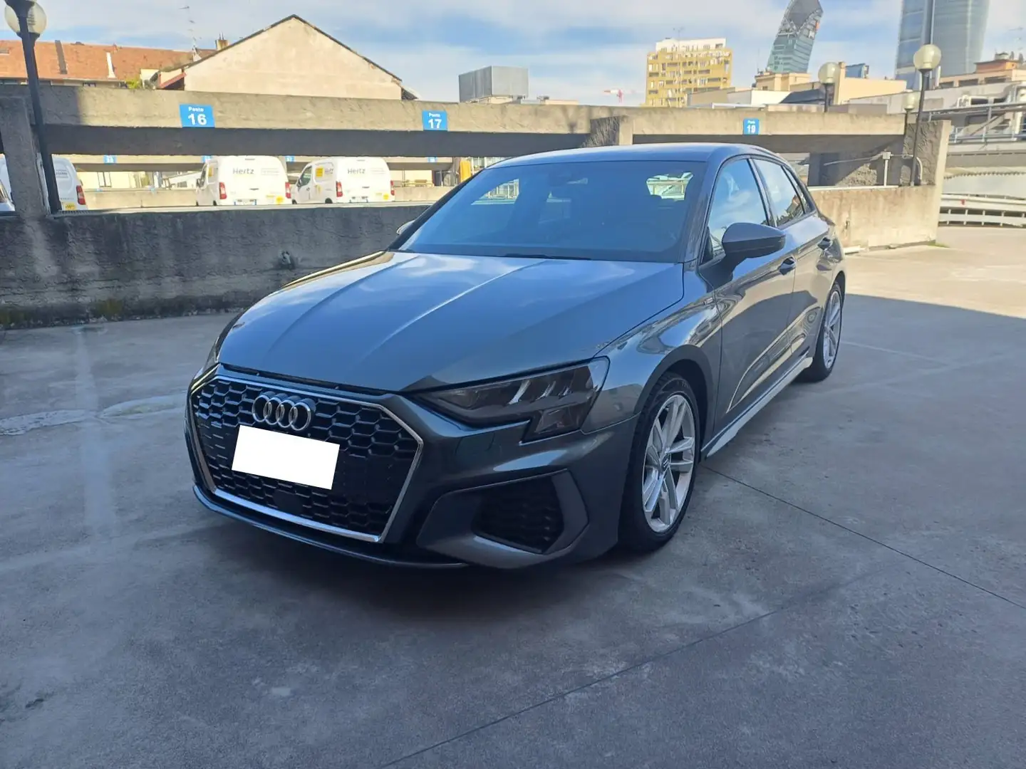 Audi A3 SPB 35 TFSI S tronic S line edition FULL F Grijs - 2