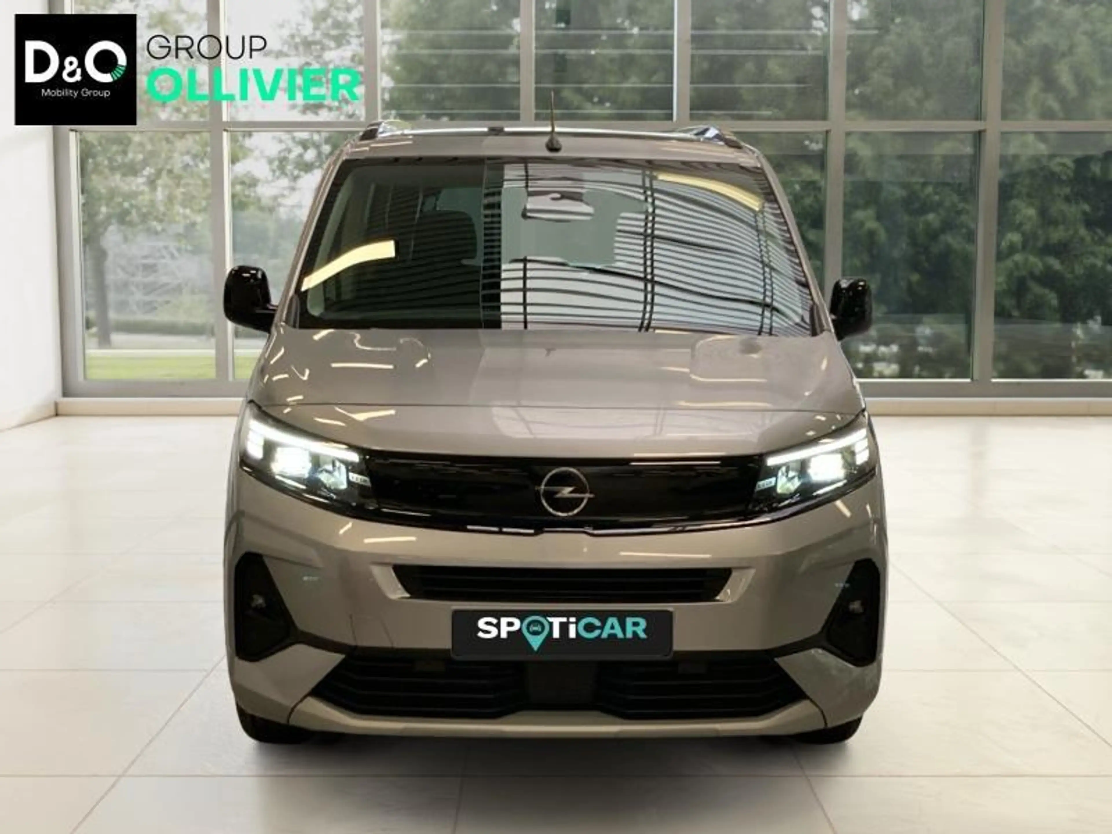 Opel Combo Life E 1.5D TURBO 130CH — photo 2