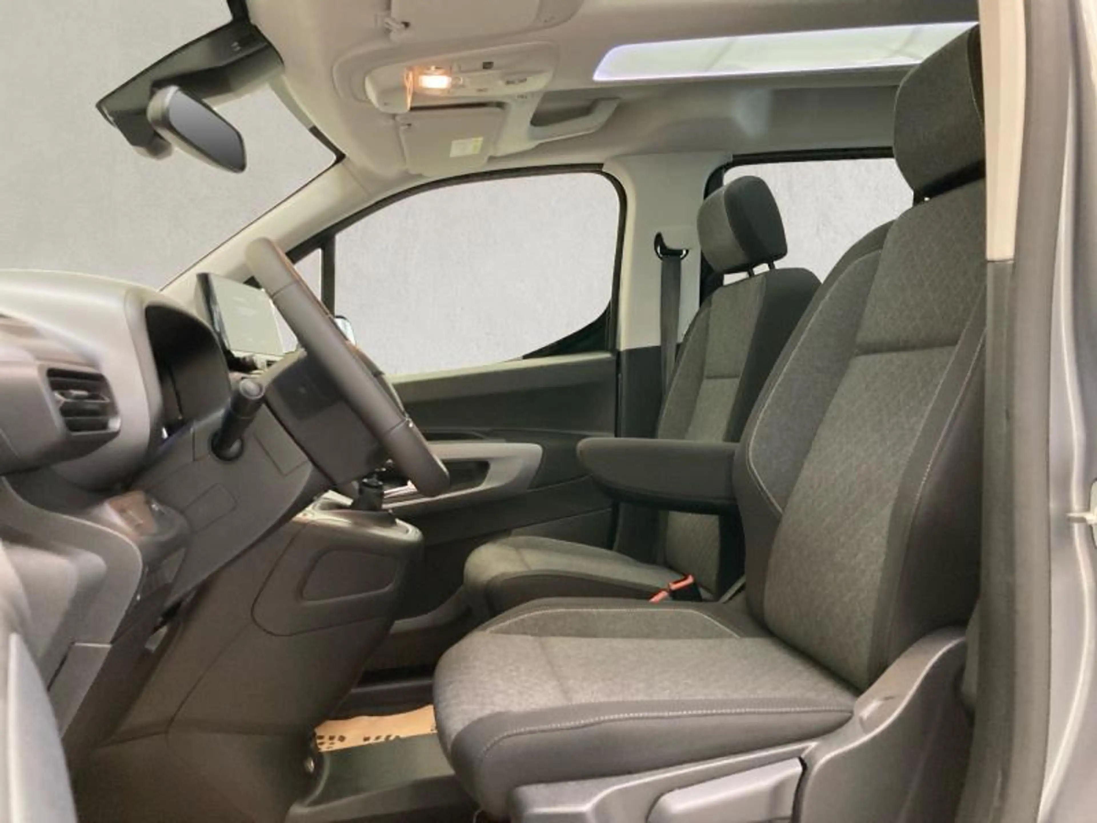 Opel Combo Life E 1.5D TURBO 130CH — photo 12