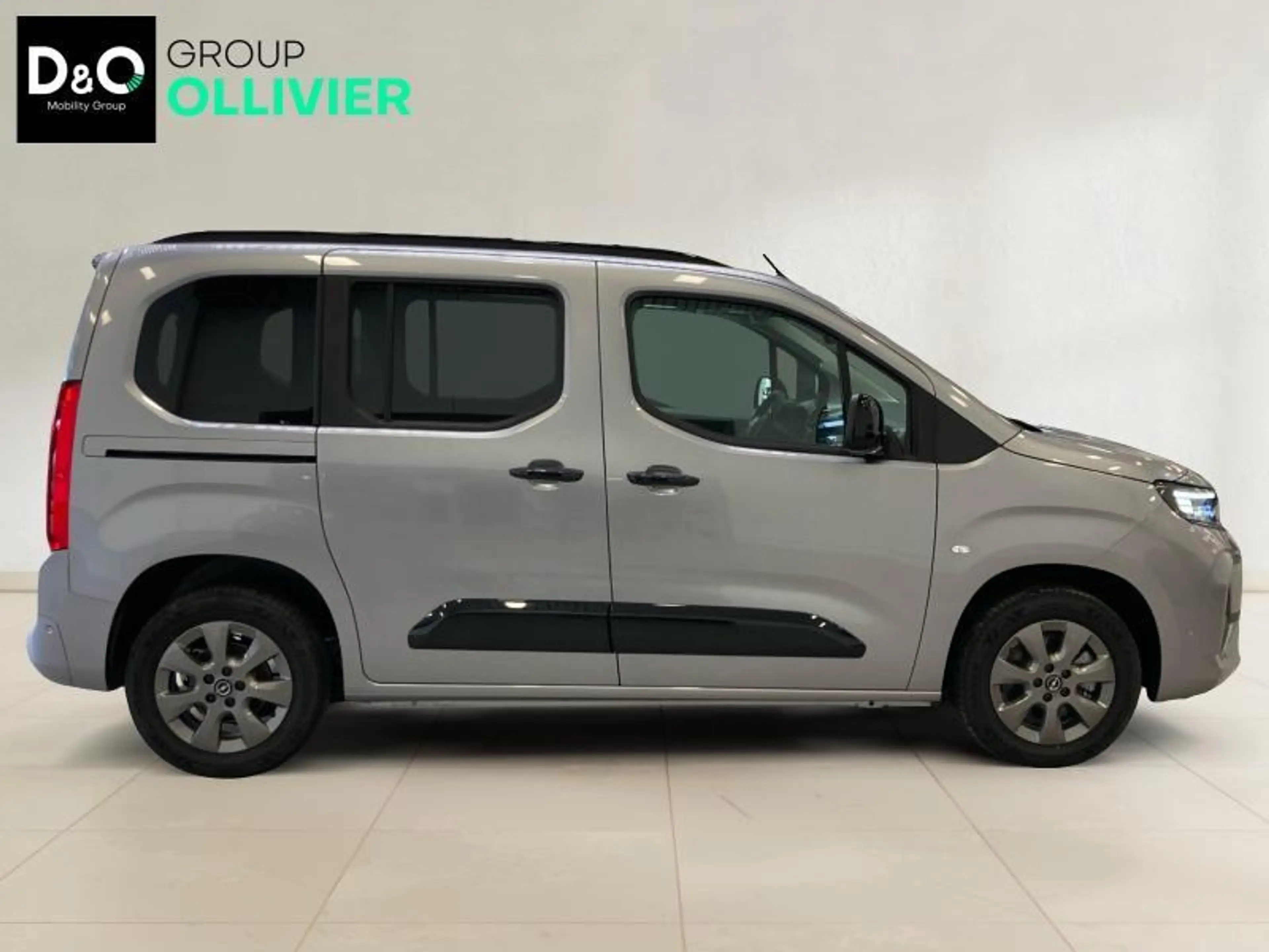 Opel Combo Life E 1.5D TURBO 130CH — photo 8