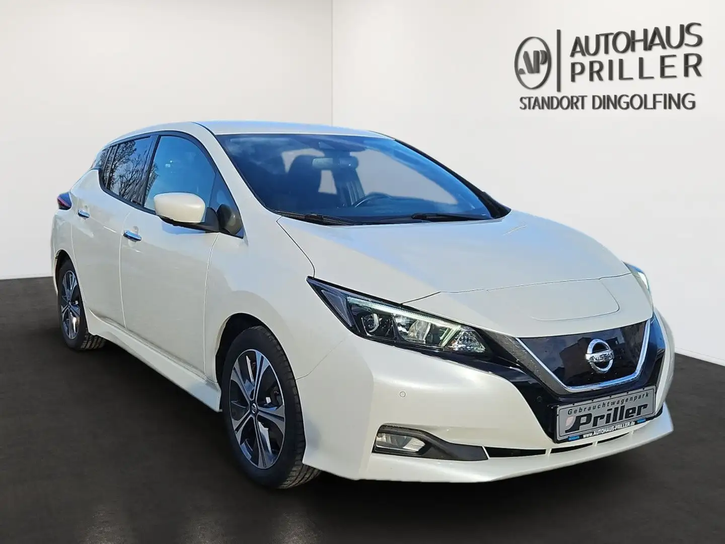 Nissan Leaf 40 kWh N-Connecta/NAVI/DAB/Winter-Paket Weiß - 2