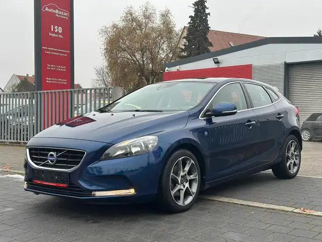 Volvo V40 Cross Country / Ocean Race / Leder / Pano