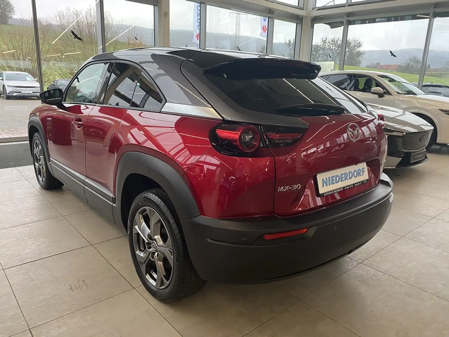 Mazda MX-30 EV AdVantage LEDER MATRIX NAVI KAM Rot - 2