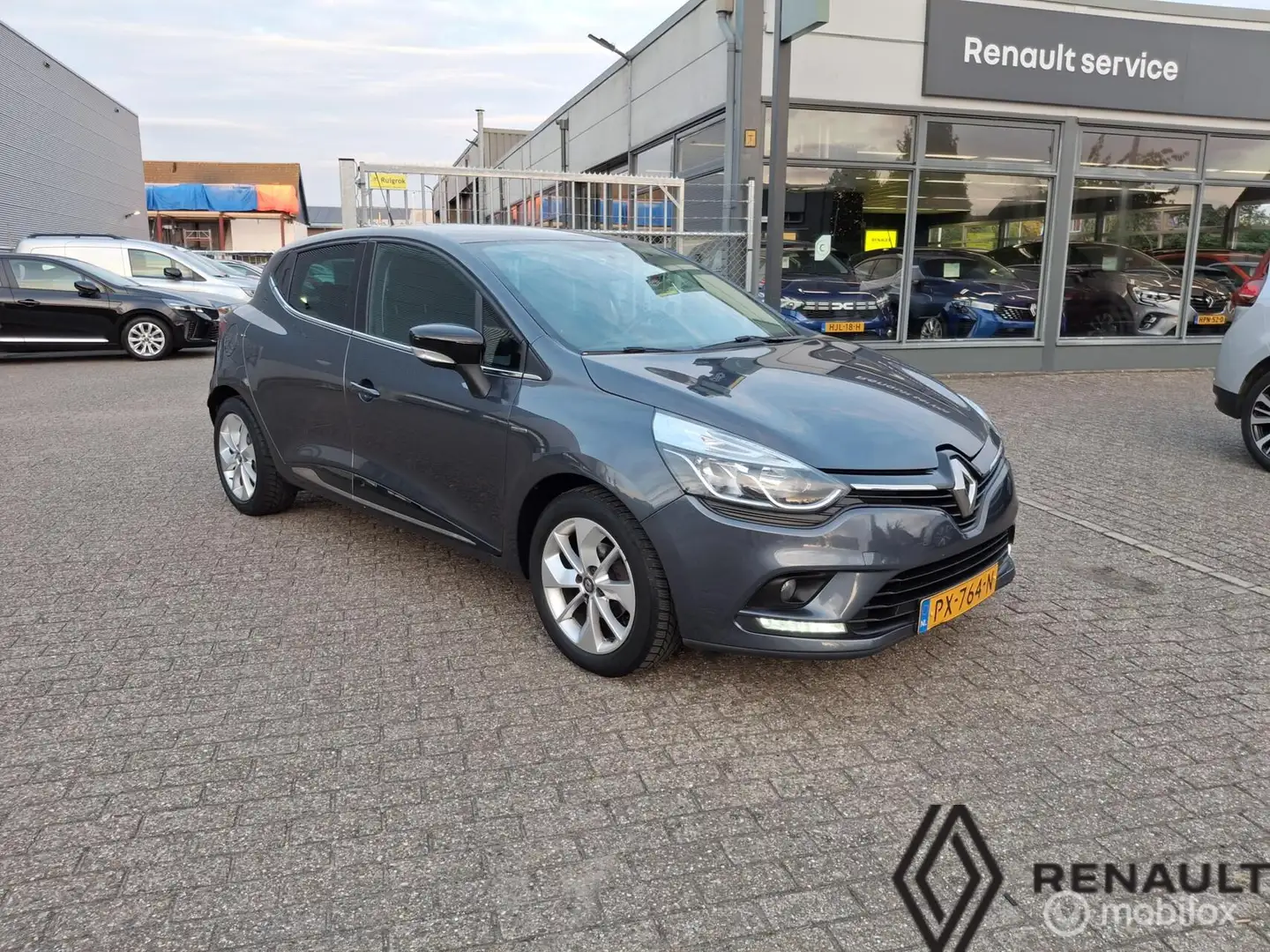 Renault Clio 0.9 TCe Limited Gris - 1