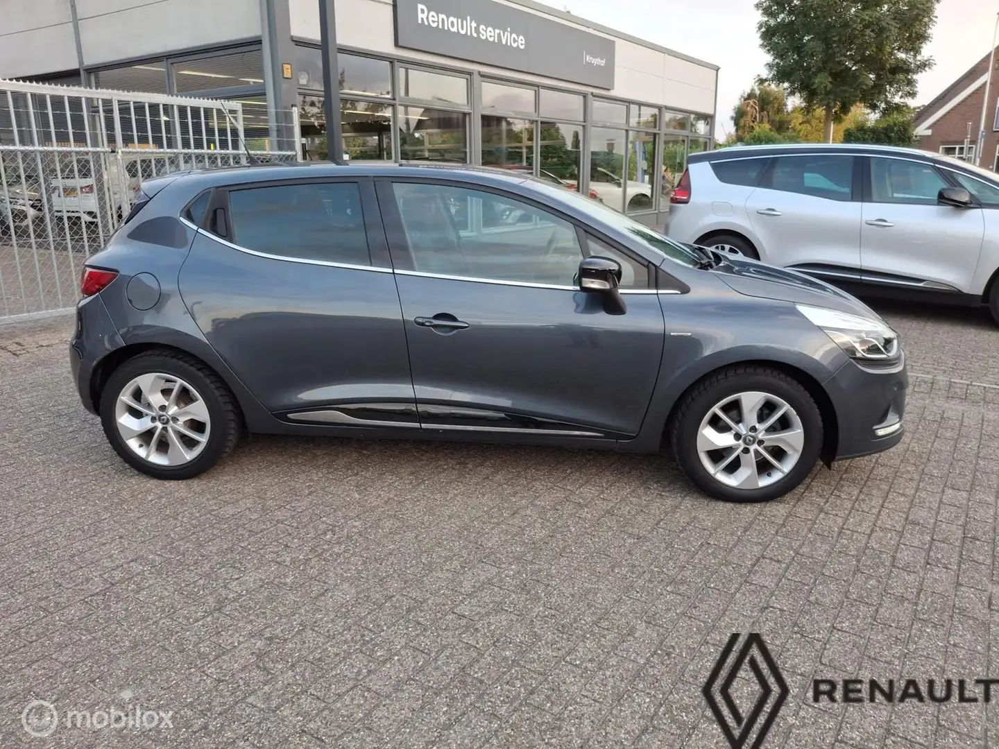 Renault Clio 0.9 TCe Limited Gris - 2