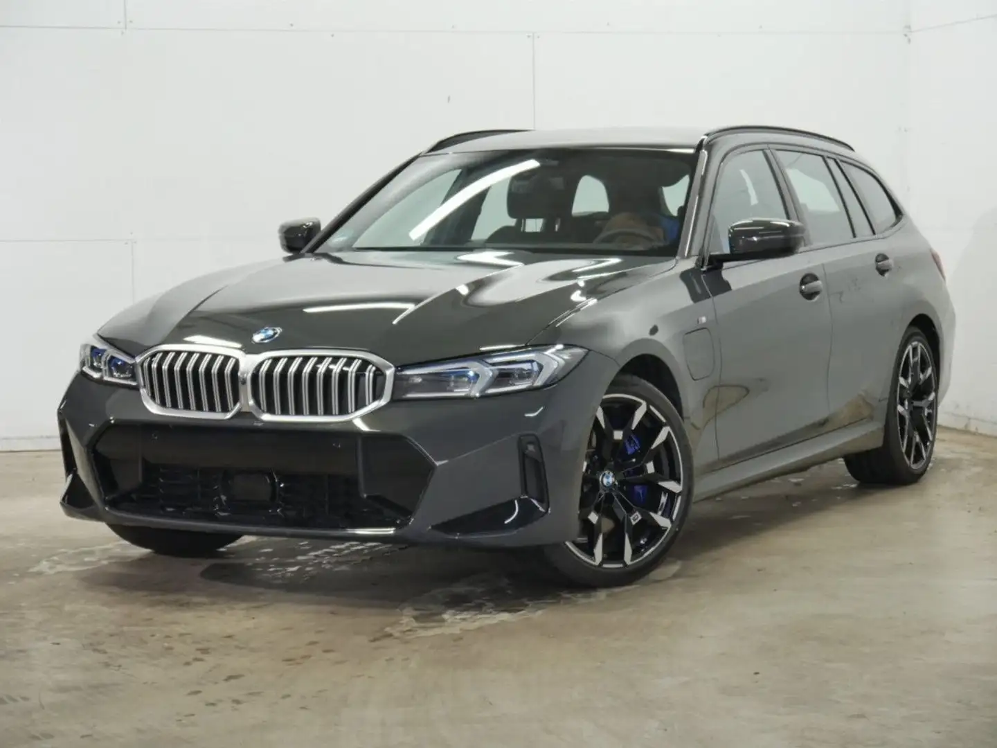 BMW 330 e T M Sport FACELIFT SurView ACC Lenkradh.19" Grau - 2