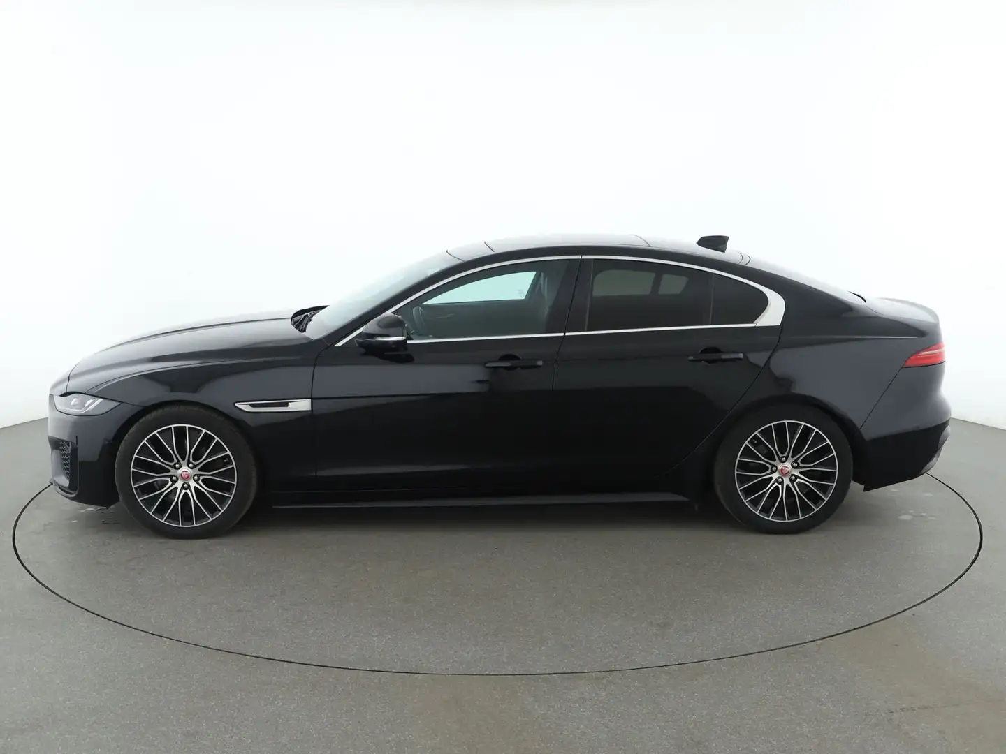 Jaguar XE 2.0 i4 R-Dynamic S RWD 250CV auto Nero - 2