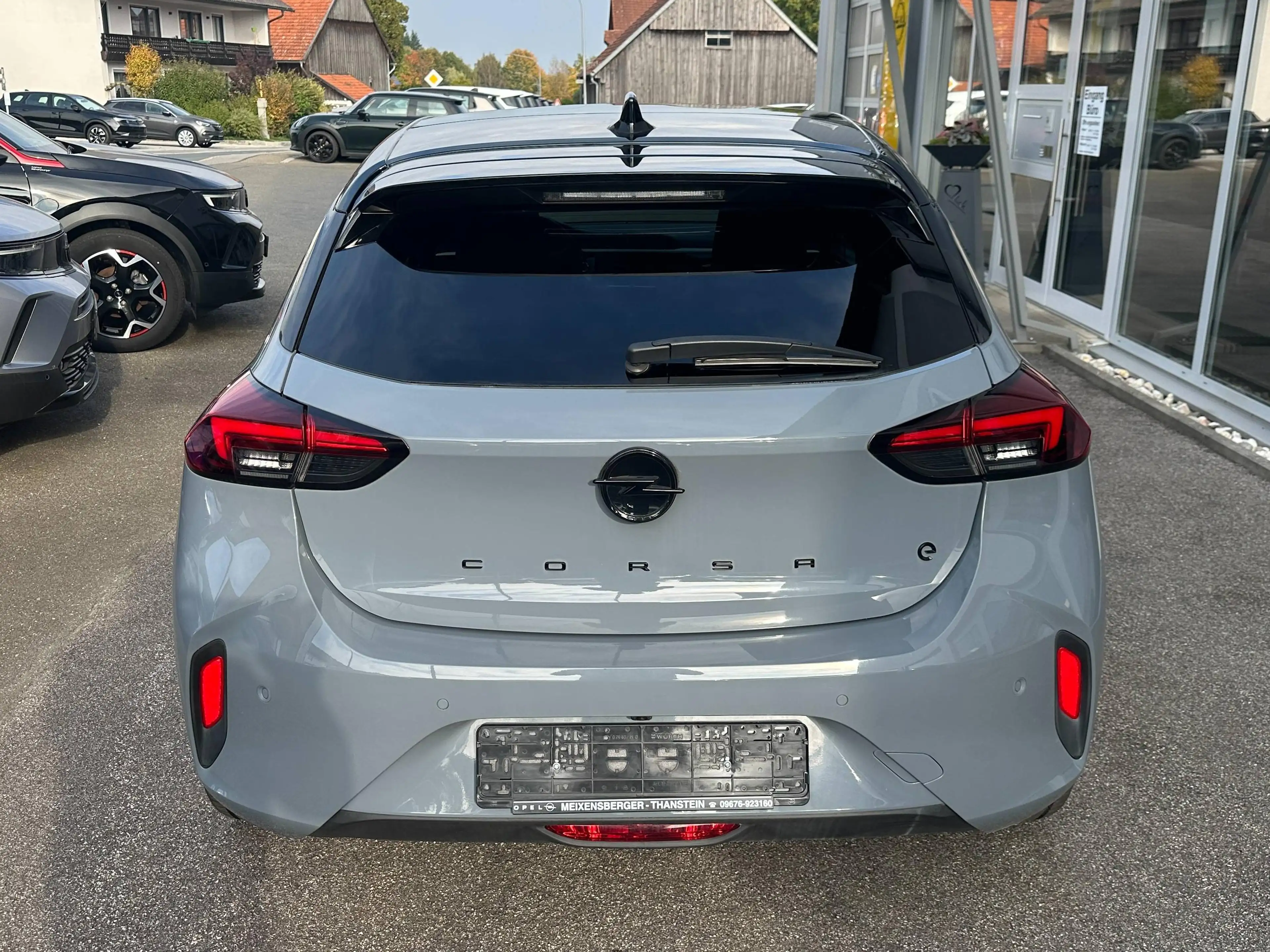 Opel Corsa-e Corsa-e GS Rückfahrkamera Klimaautomatik adaptives Matrixlicht  ACC-Tempomat 11kwLader  Navi Panoramadach — photo 8