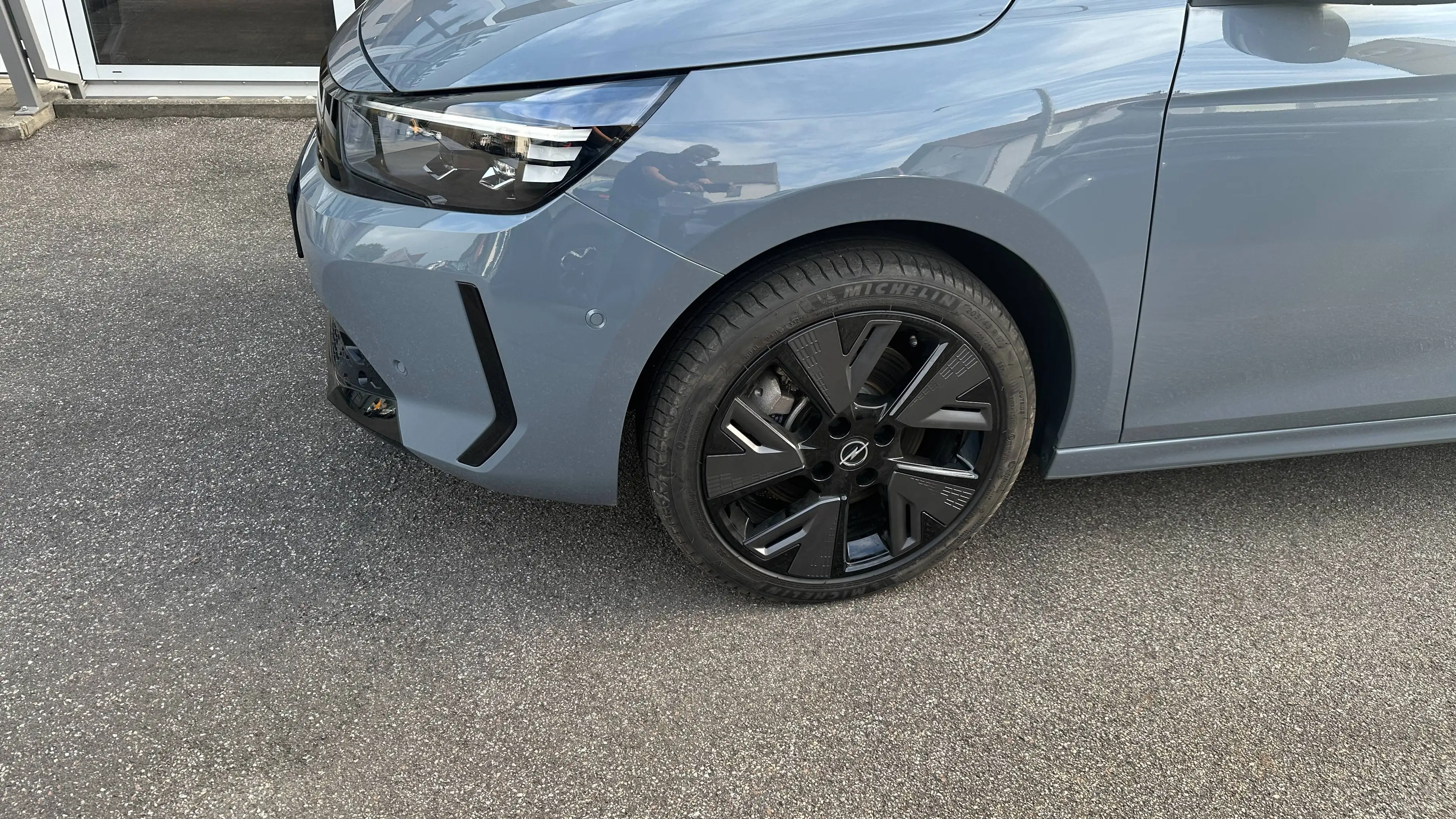 Opel Corsa-e Corsa-e GS Rückfahrkamera Klimaautomatik adaptives Matrixlicht  ACC-Tempomat 11kwLader  Navi Panoramadach — photo 5