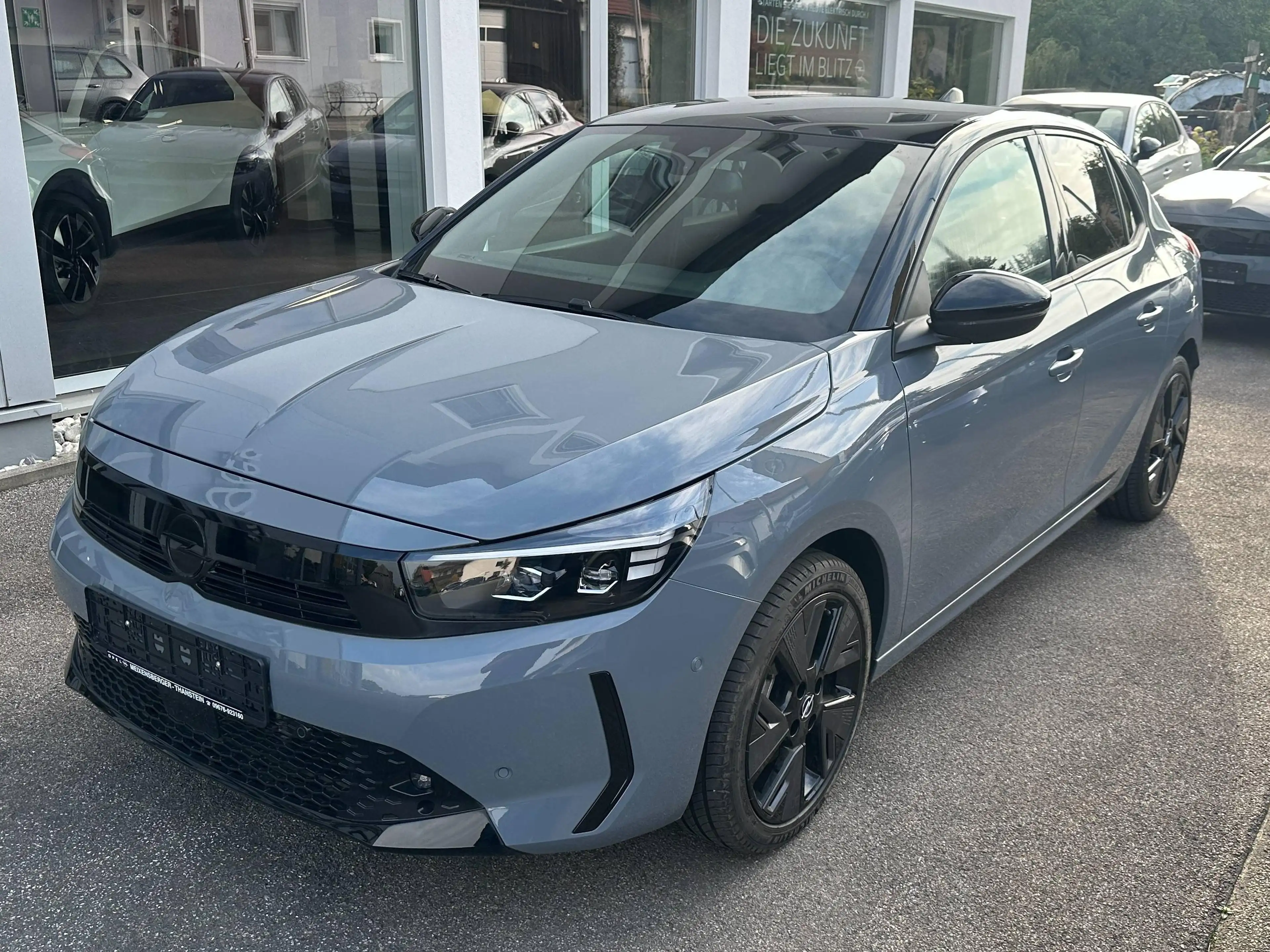 Opel Corsa-e Corsa-e GS Rückfahrkamera Klimaautomatik adaptives Matrixlicht  ACC-Tempomat 11kwLader  Navi Panoramadach — photo 4