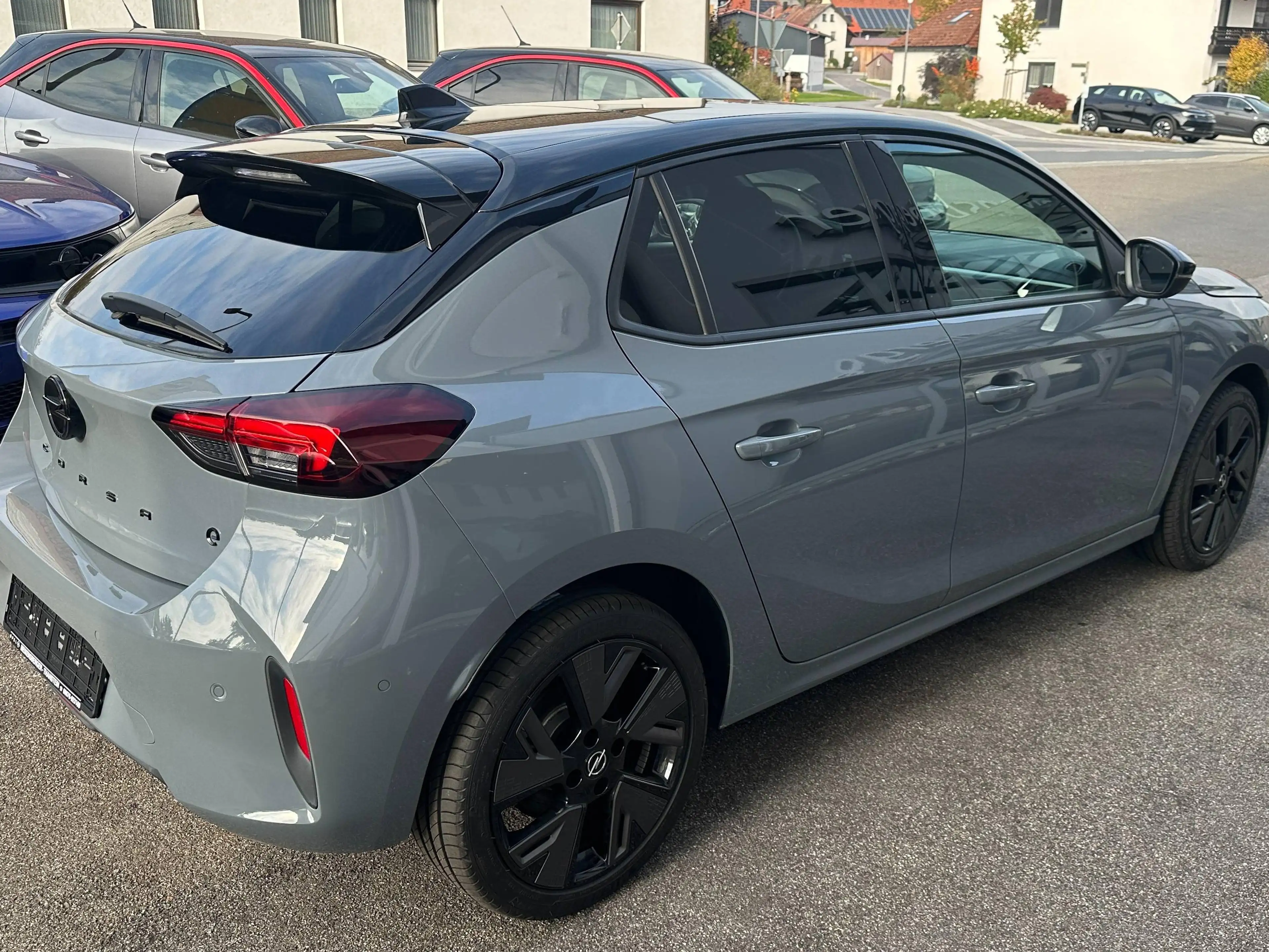 Opel Corsa-e Corsa-e GS Rückfahrkamera Klimaautomatik adaptives Matrixlicht  ACC-Tempomat 11kwLader  Navi Panoramadach — photo 9
