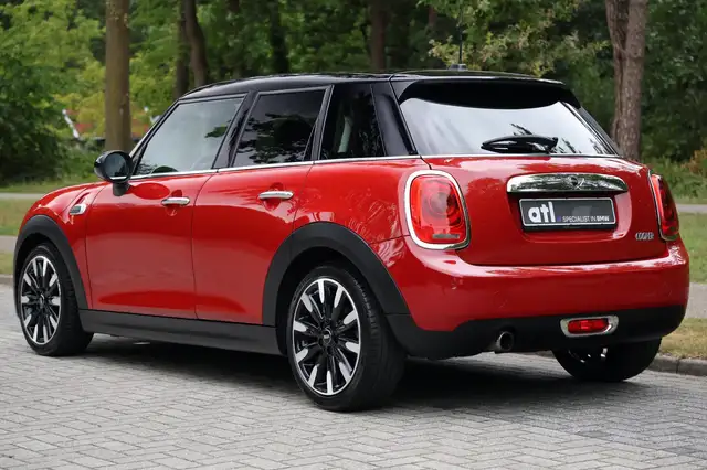 Mini Hatch view 3