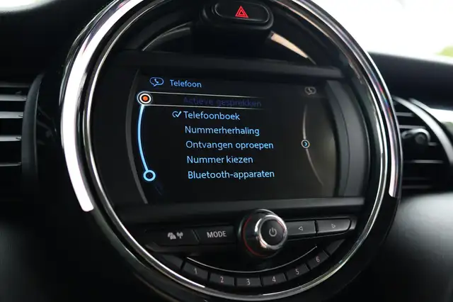 Mini Hatch view 29