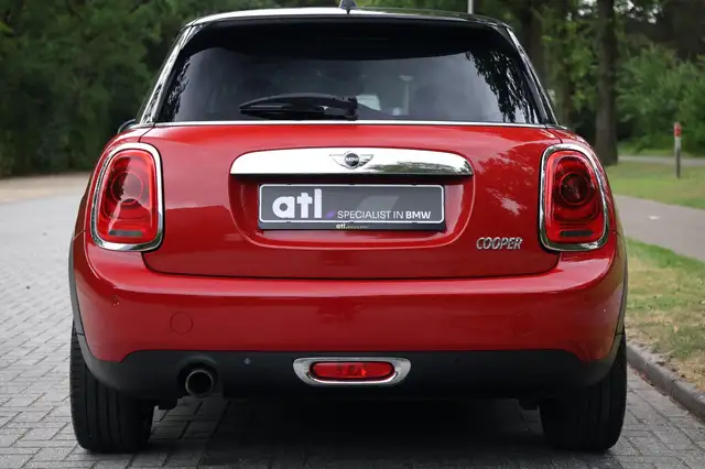 Mini Hatch view 4