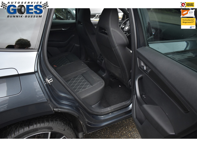 Skoda Karoq 1.5 TSI Sportline Busines | trekhaak | camera |stu — photo 14