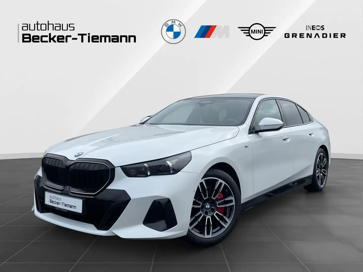 BMW 540 d xDrive M Sport Pro/IconicGlow/Driving+/Parking+/ Weiß - 1