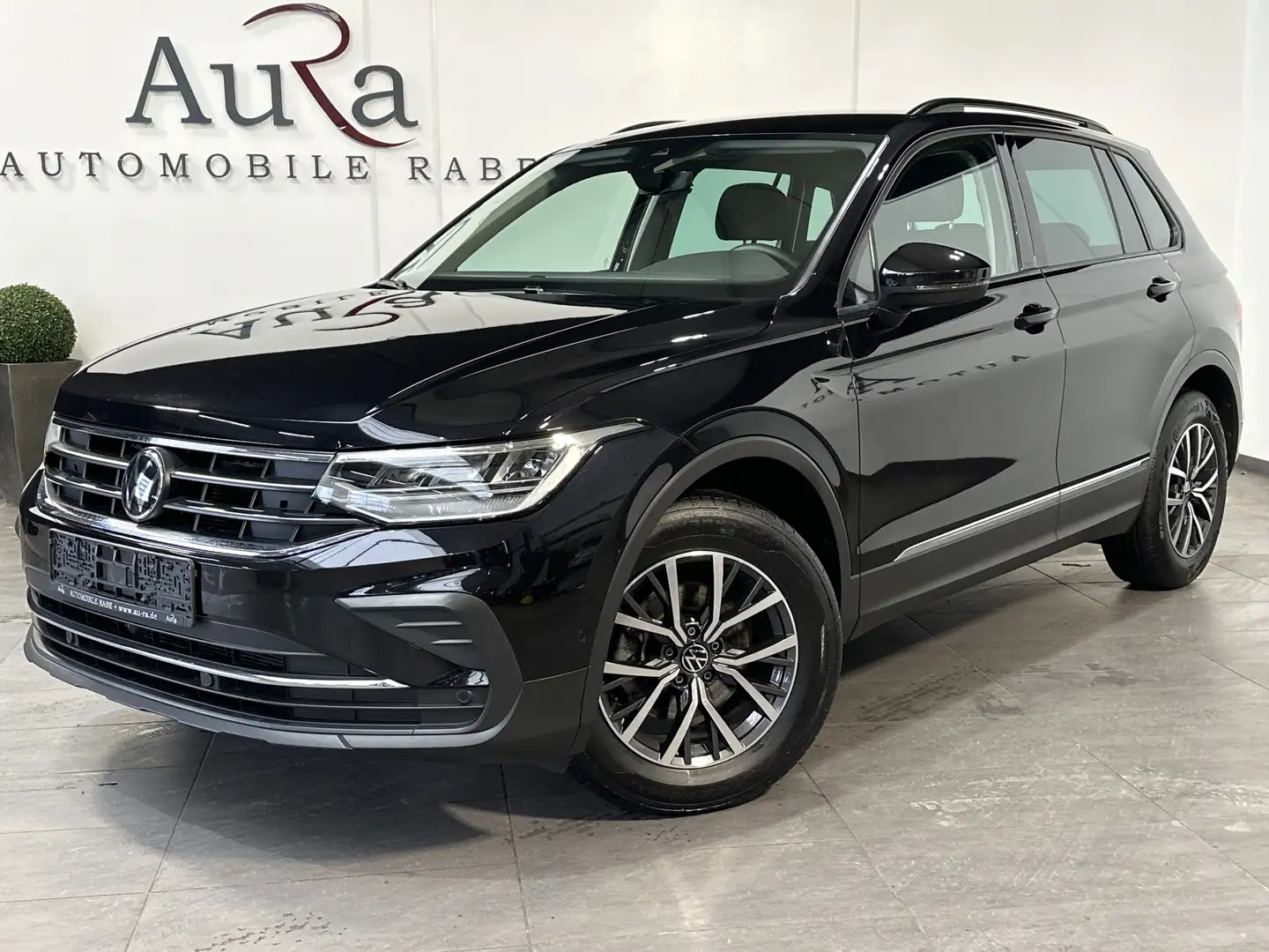 Volkswagen Tiguan 2.0 TDI DSG Life NAV+LED+CARPLAY+KAM+ACC Schwarz - 2