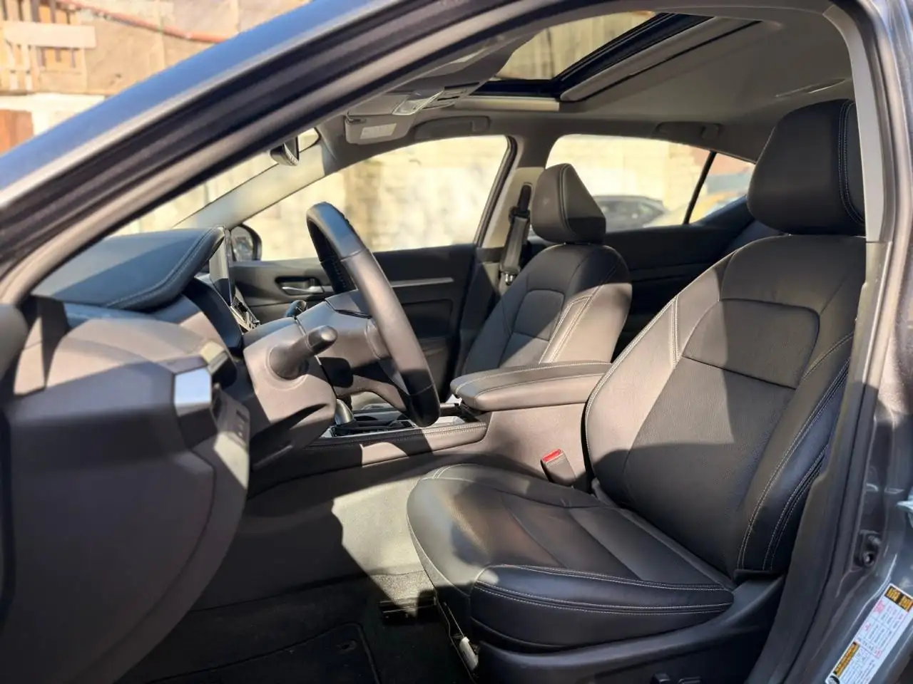 Nissan Altima снимка Nissan Altima