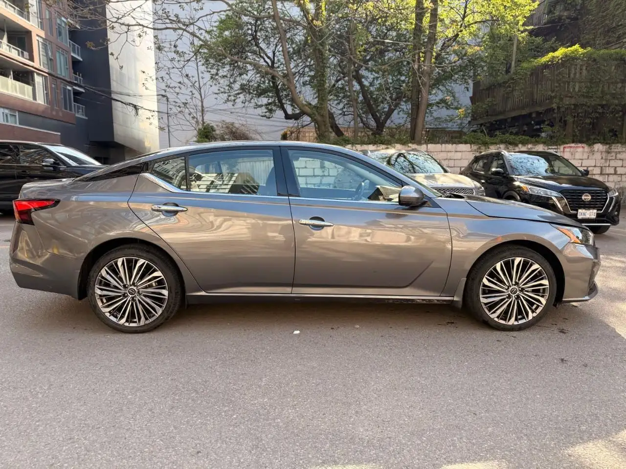 Nissan Altima снимка Nissan Altima