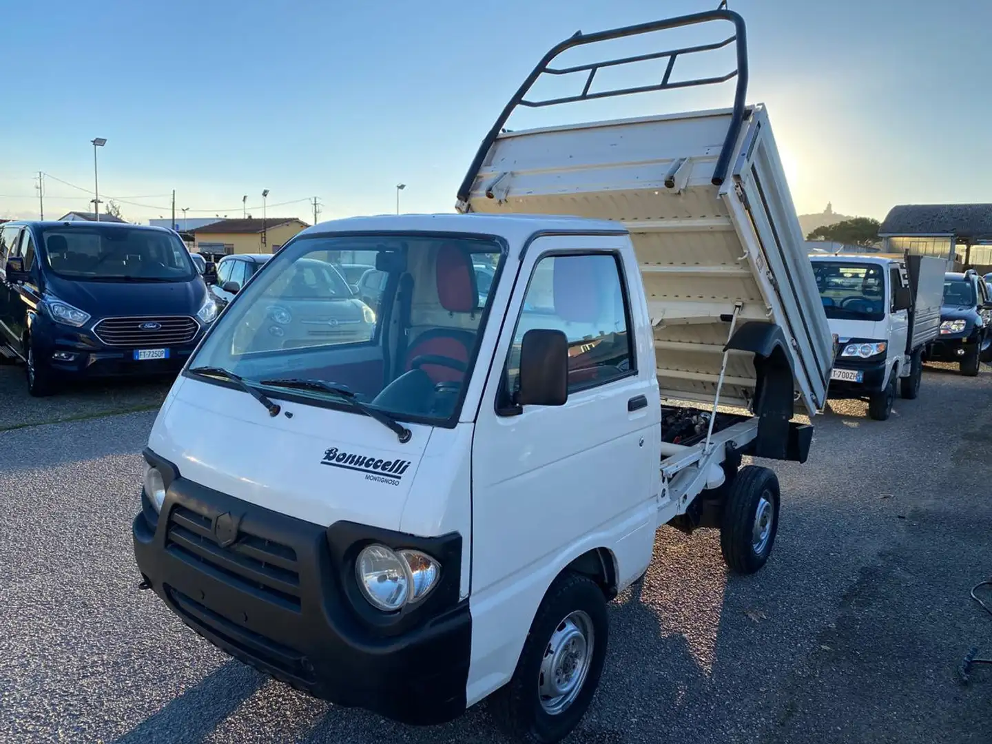 Piaggio Quargo 700 diesel cassone ribaltabile Белый - 1