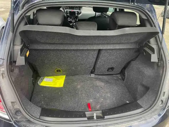 Lancia Ypsilon view 5