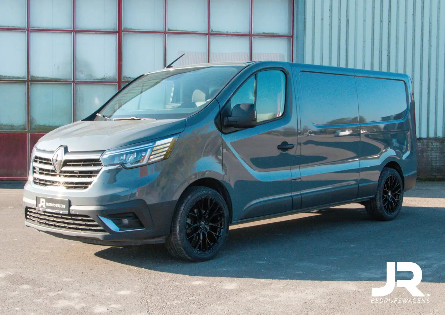 Renault Trafic 2.0 dCi 150 T30 L2H1 Trekhaak, camera, cruise, Car - 1