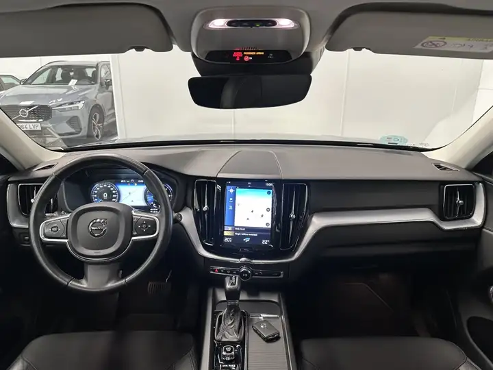 Volvo XC60 D4 Momentum 6V 2019, foto 14