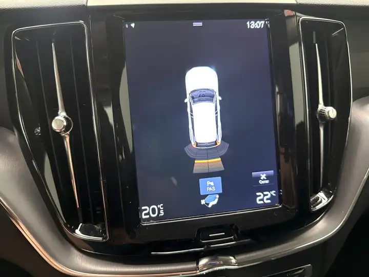 Volvo XC60 D4 Momentum 6V 2019, foto 10