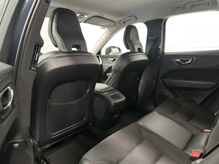 Volvo XC60 D4 Momentum 6V 2019, foto 22