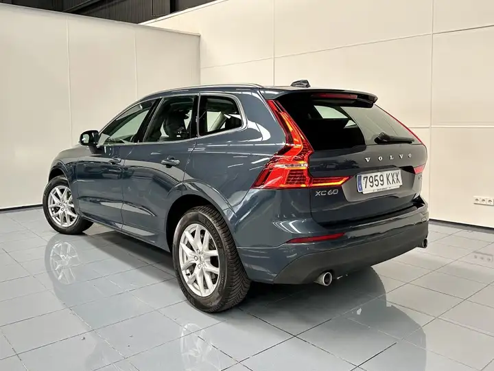 Volvo XC60 D4 Momentum 6V 2019, foto 3
