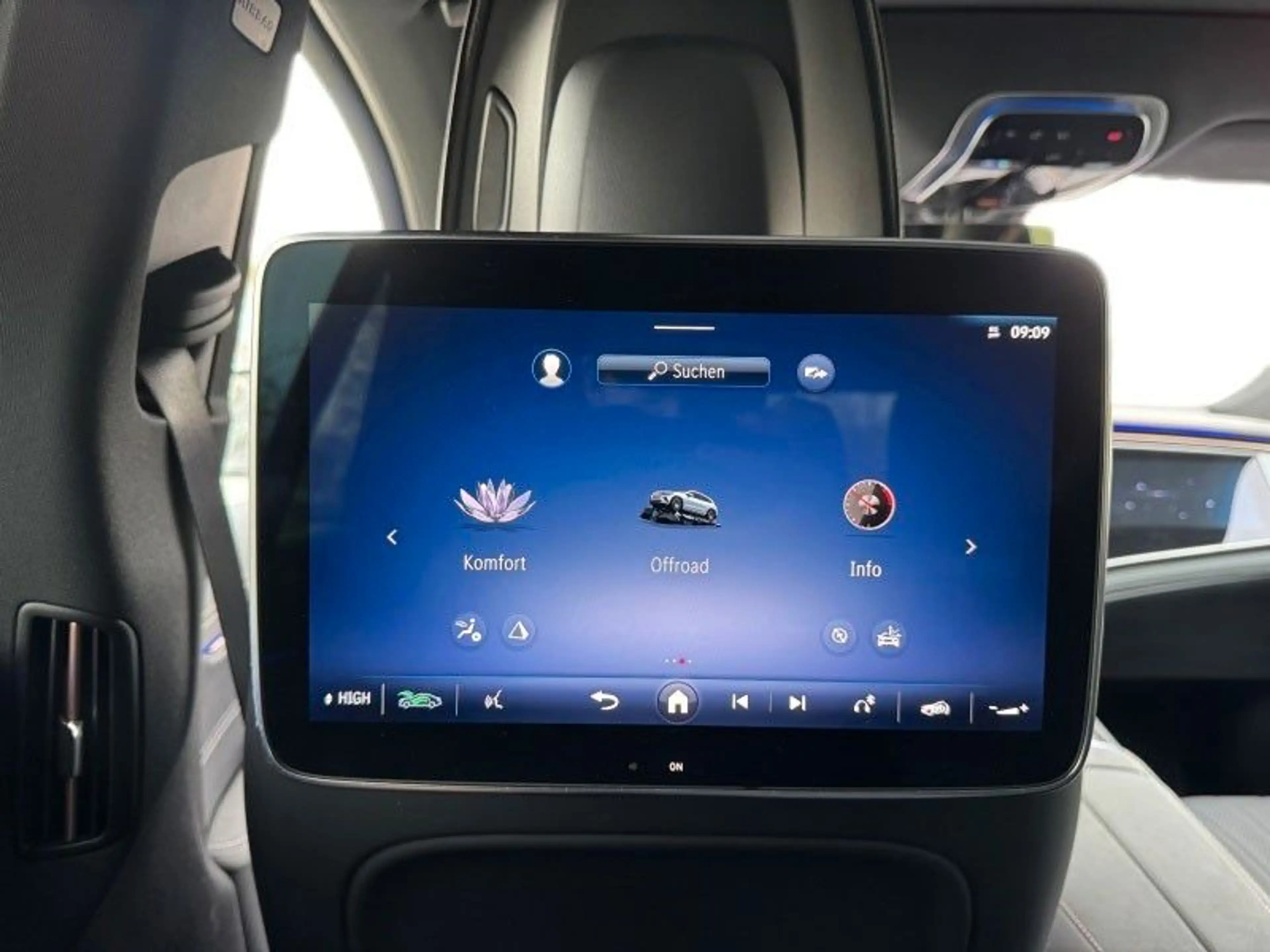 Mercedes-Benz EQS SUV EQS 450 4Matic — photo 44
