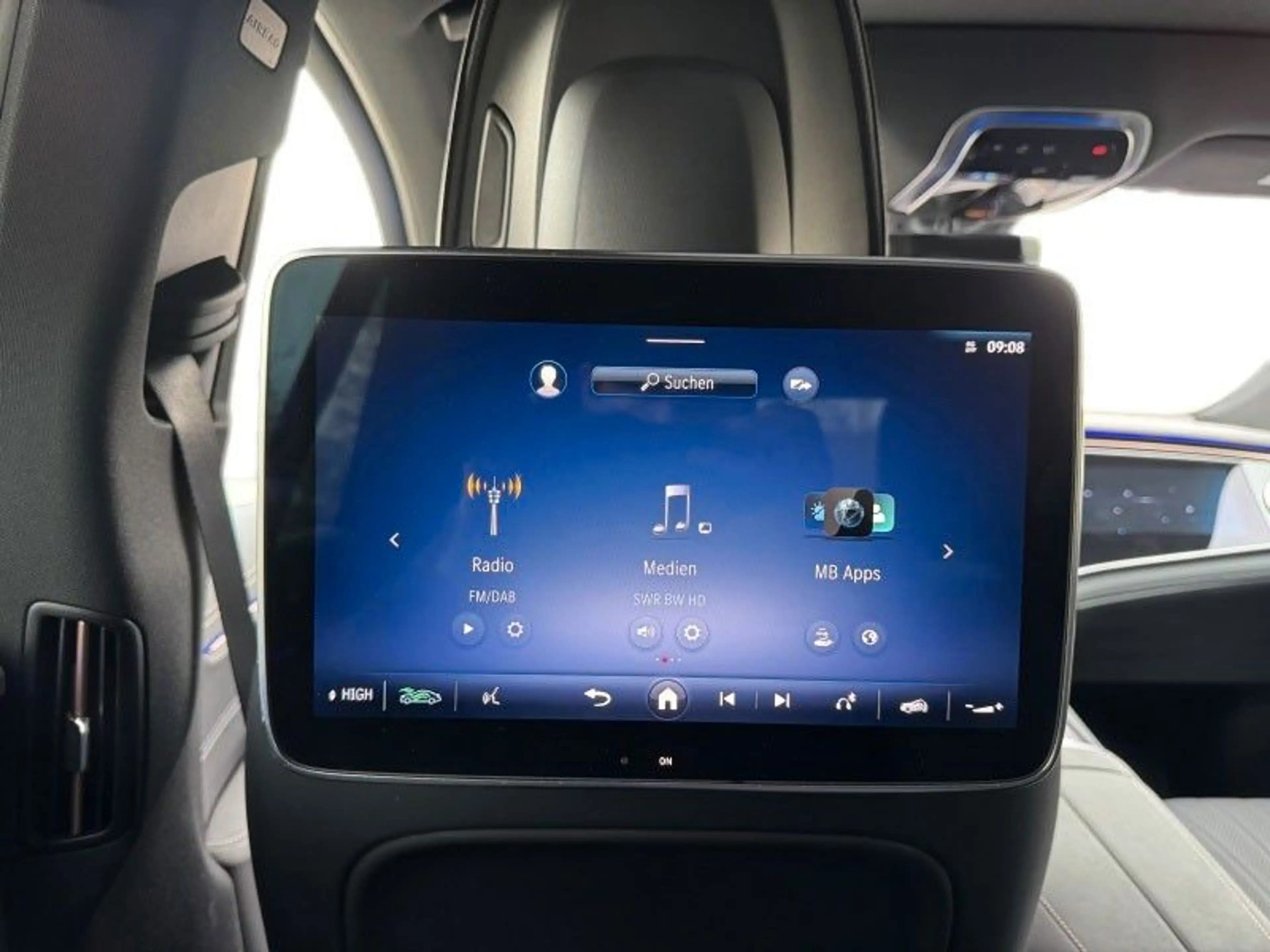 Mercedes-Benz EQS SUV EQS 450 4Matic — photo 43