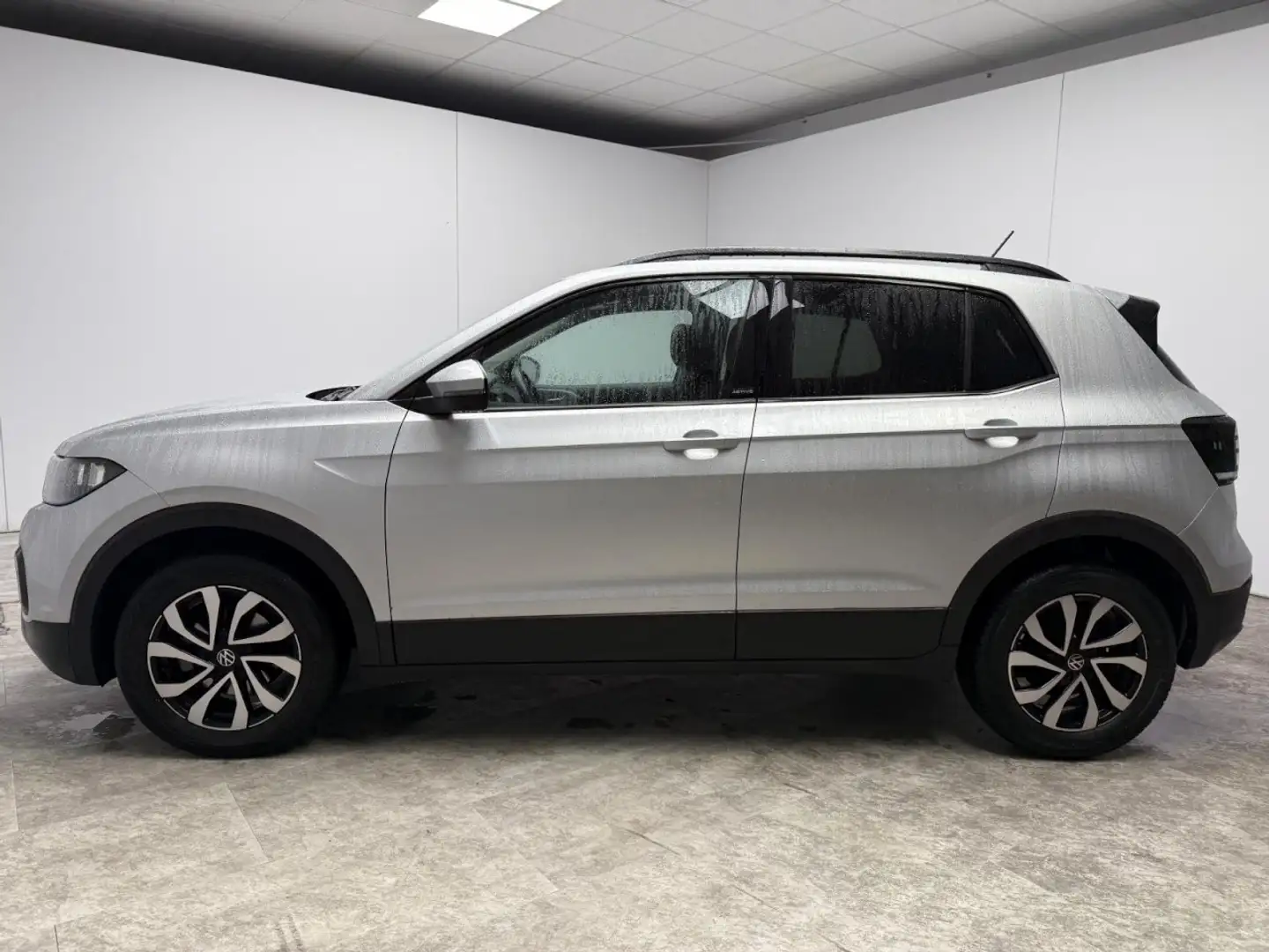 Volkswagen T-Cross 1.0 TSI Active Klima Navi Einparkhilfe Silber - 2