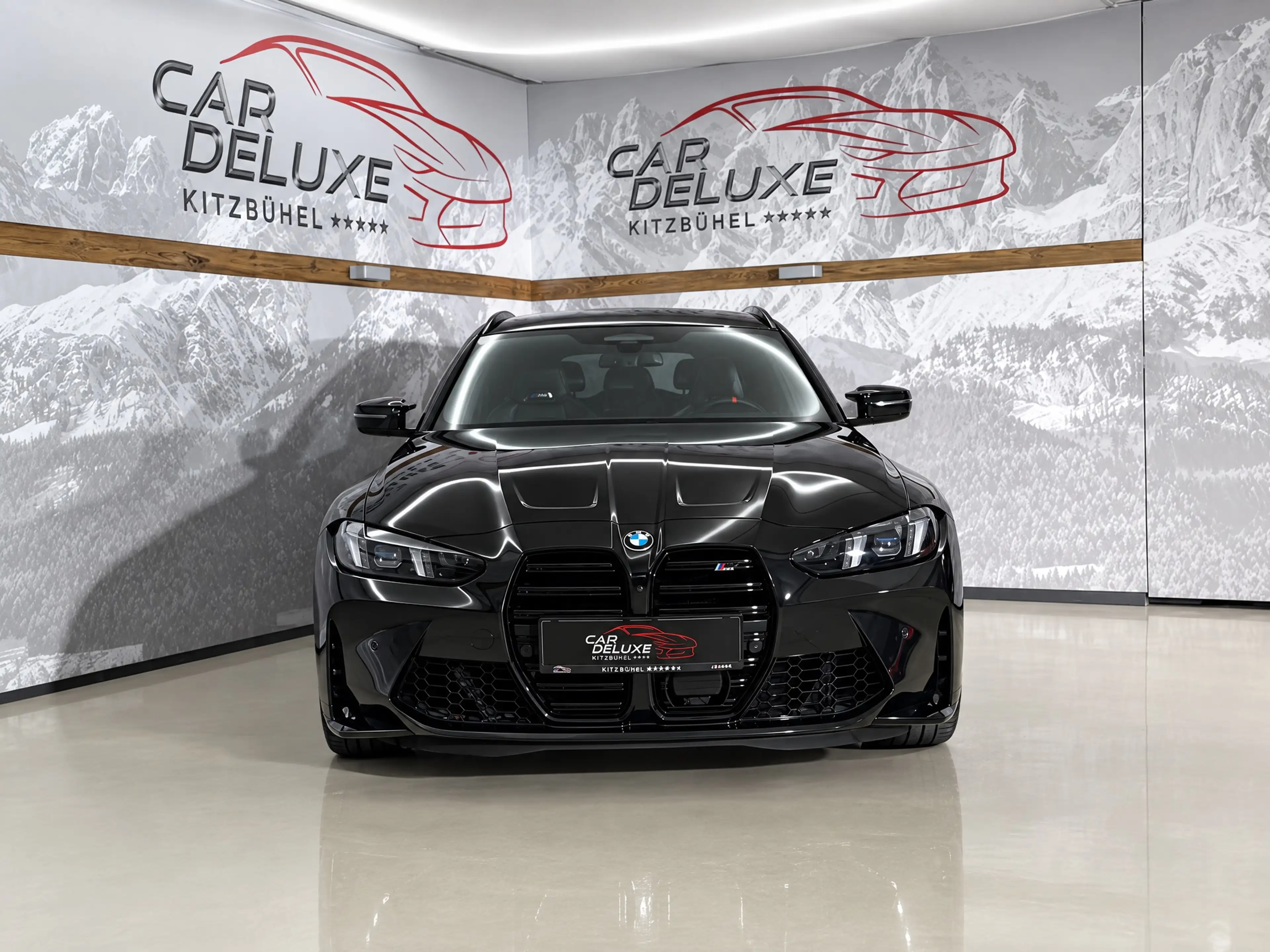 BMW M3 xDrive Competition M Touring — photo 3