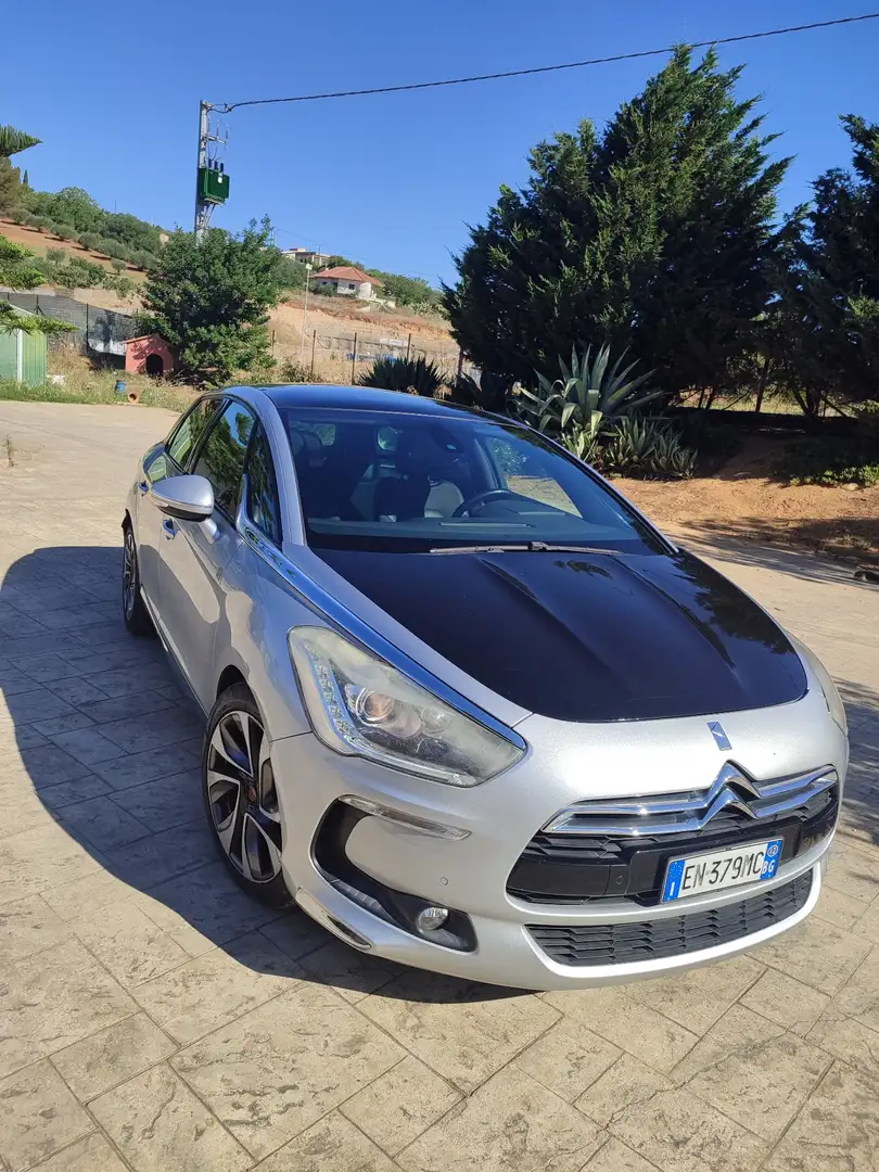 DS Automobiles DS 5 Szürke - 1