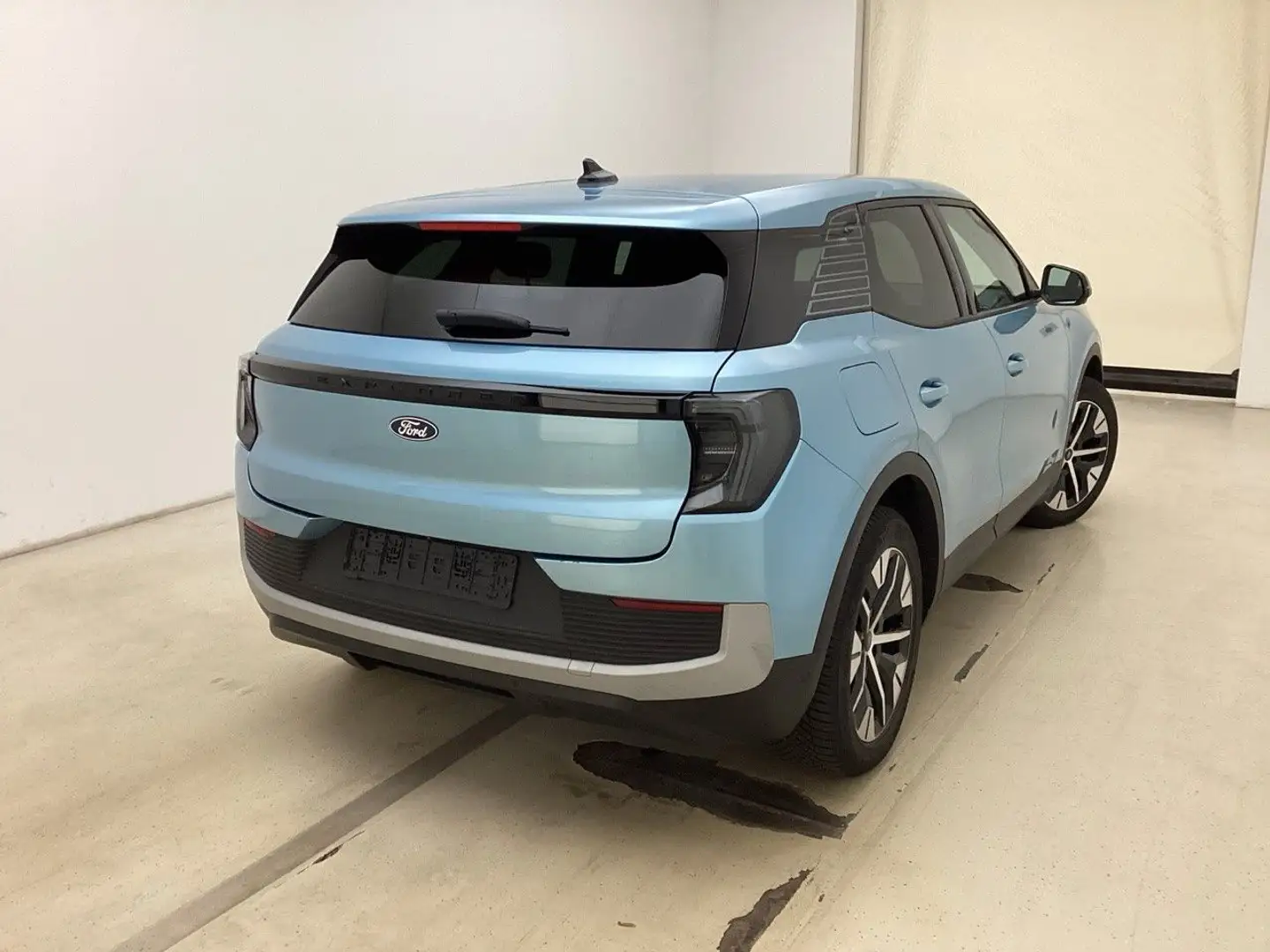 Ford Explorer RWD Blau - 2