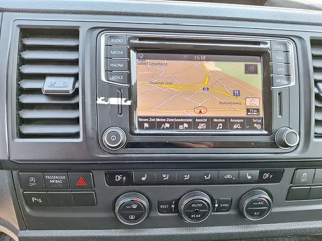 Volkswagen T6 view 17