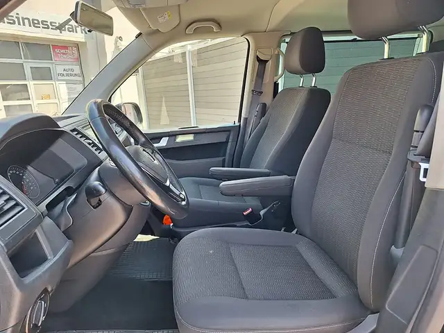 Volkswagen T6 view 19