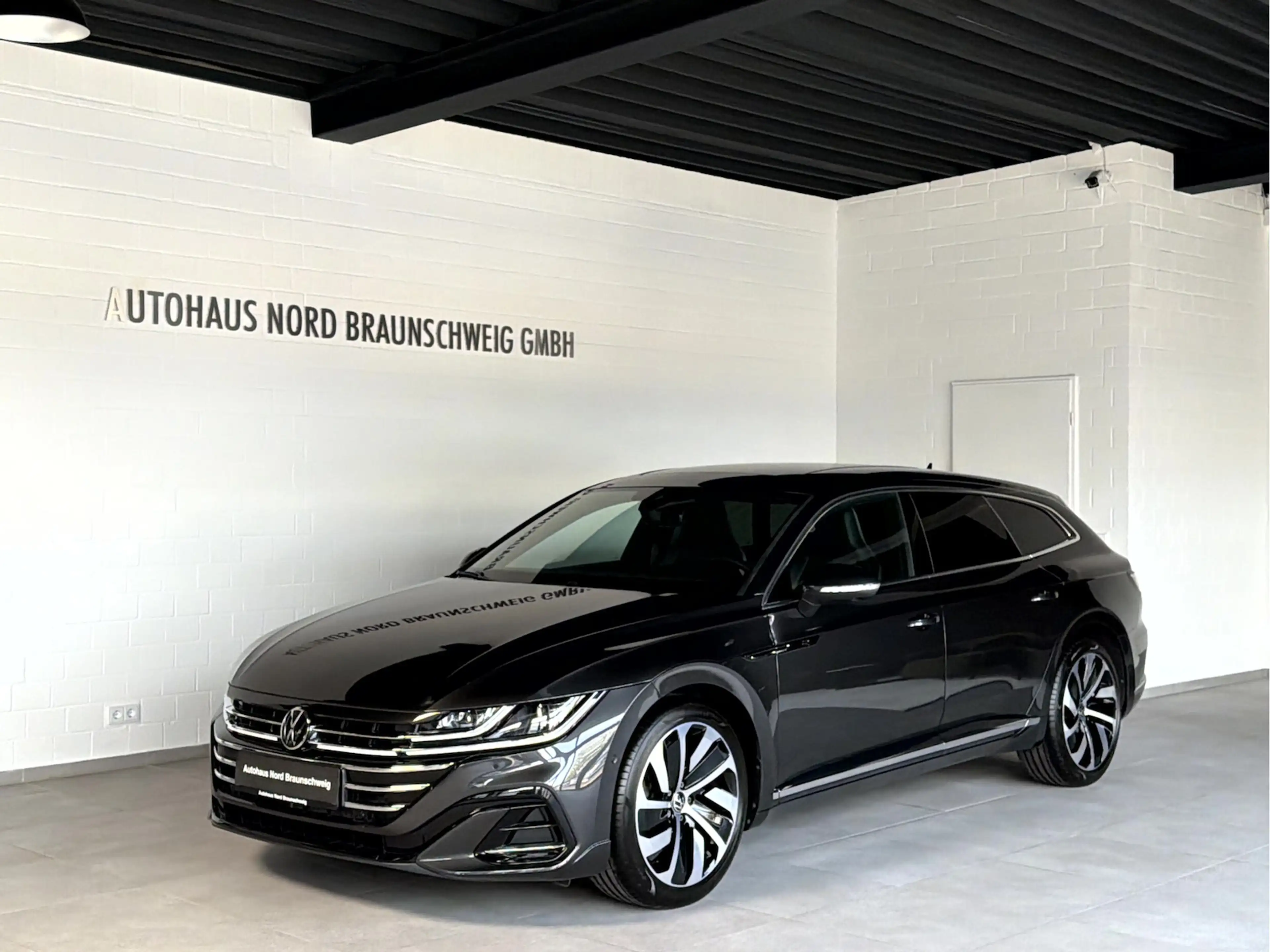 Volkswagen Arteon Shooting Brake 2.0TSI R Line*Pano*H&K*AHK*