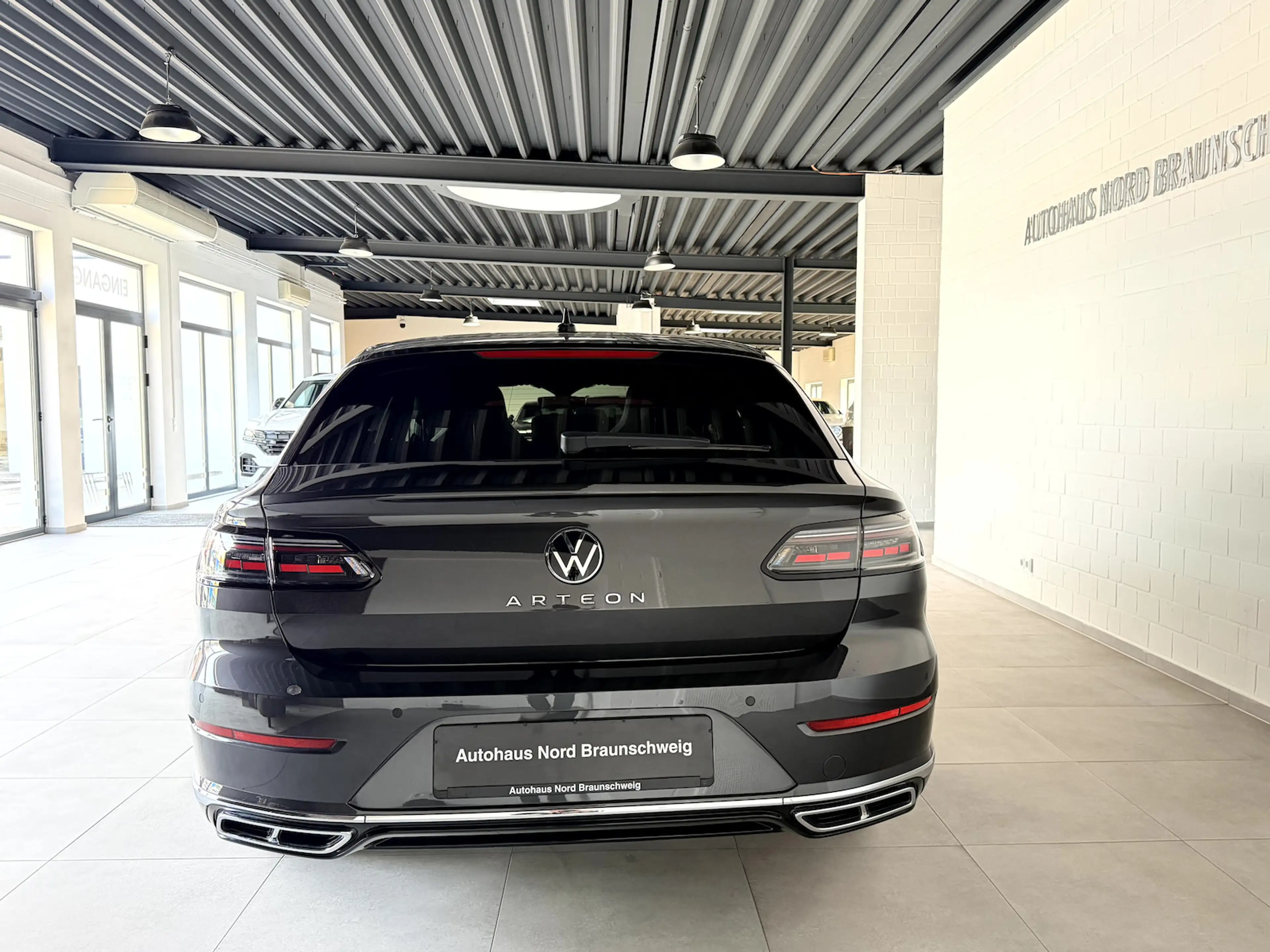 Volkswagen Arteon Shooting Brake 2.0TSI R Line*Pano*H&K*AHK* — photo 6