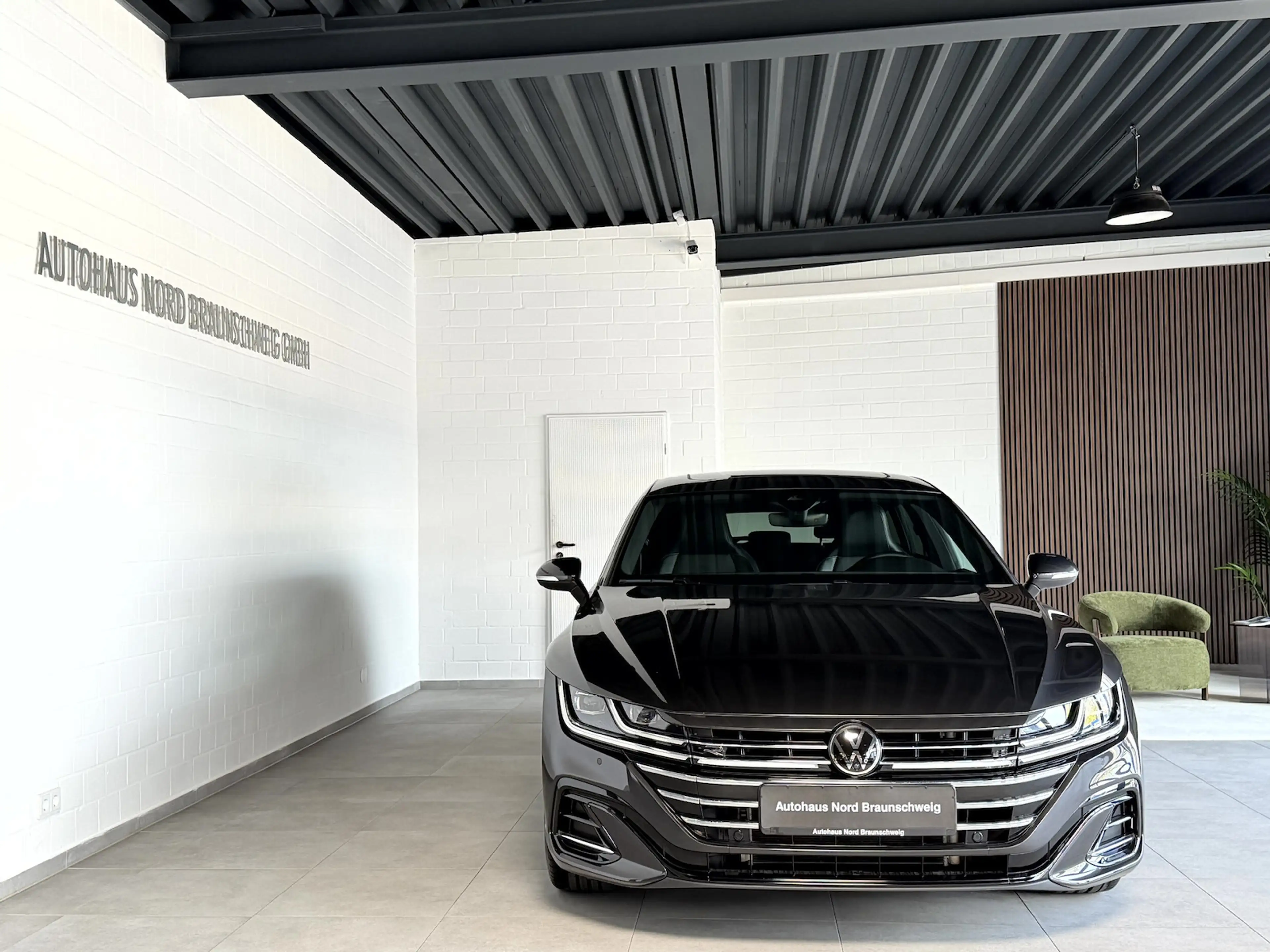 Volkswagen Arteon Shooting Brake 2.0TSI R Line*Pano*H&K*AHK* — photo 2